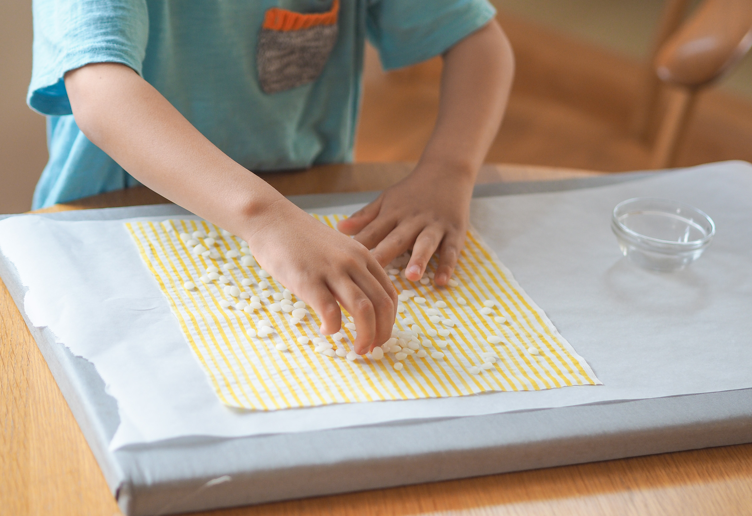 子どもと一緒にみつろうラップを作ろう