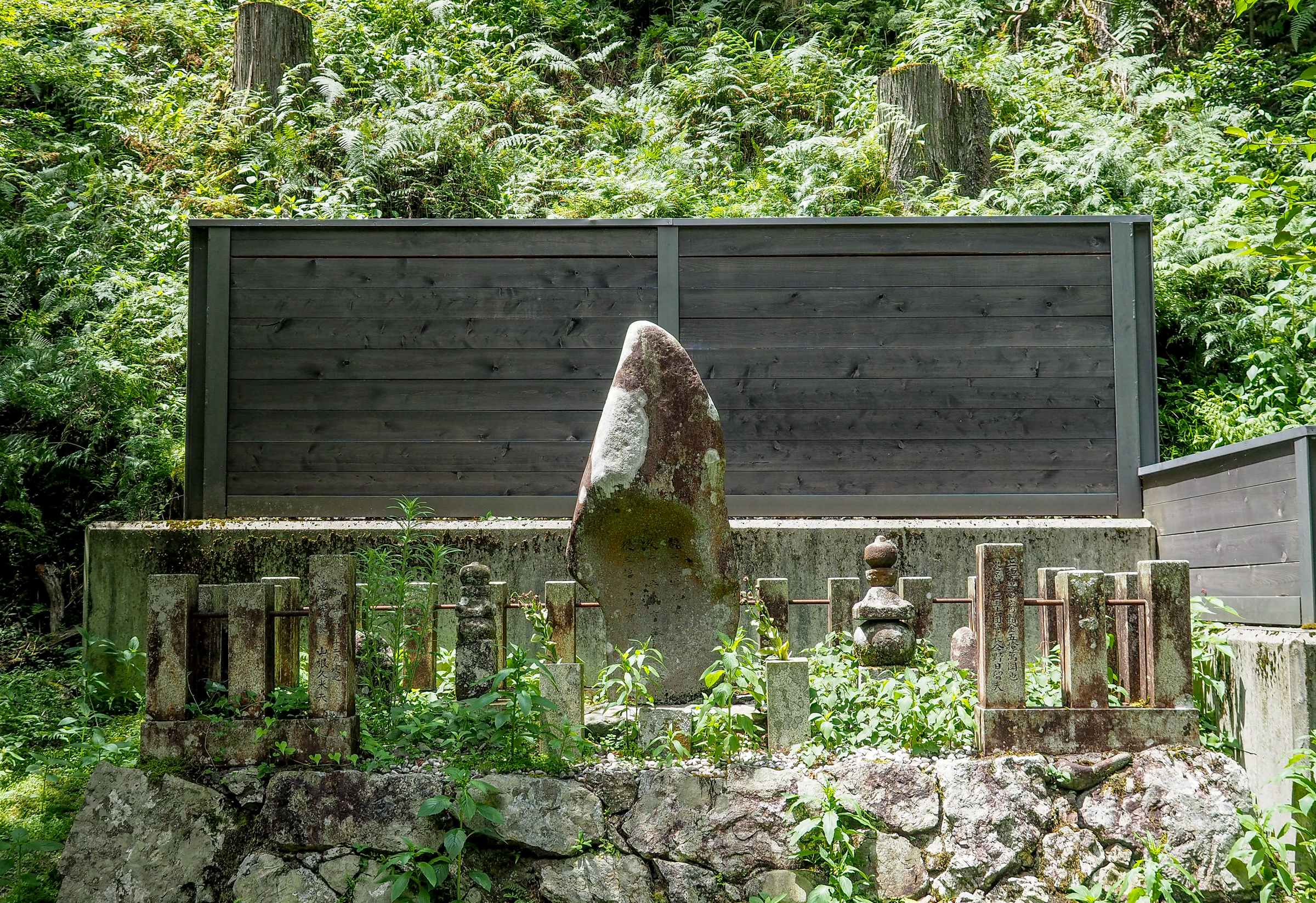 土御門家墓所