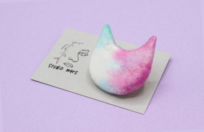 越前和紙ブローチ「ねこ」ｰ虹